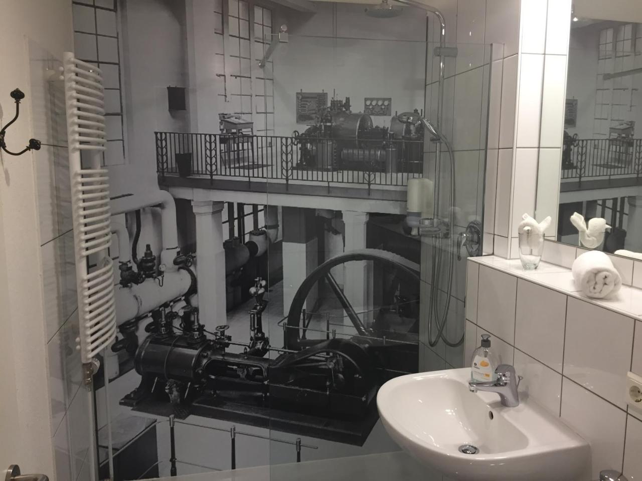Отель Kunstwerk B Троссинген Экстерьер фото